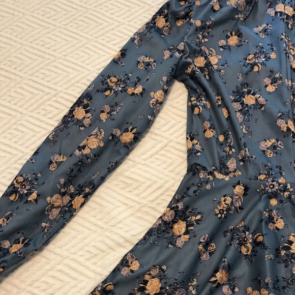 Vintage Floral Dress - Picture 6 of 15